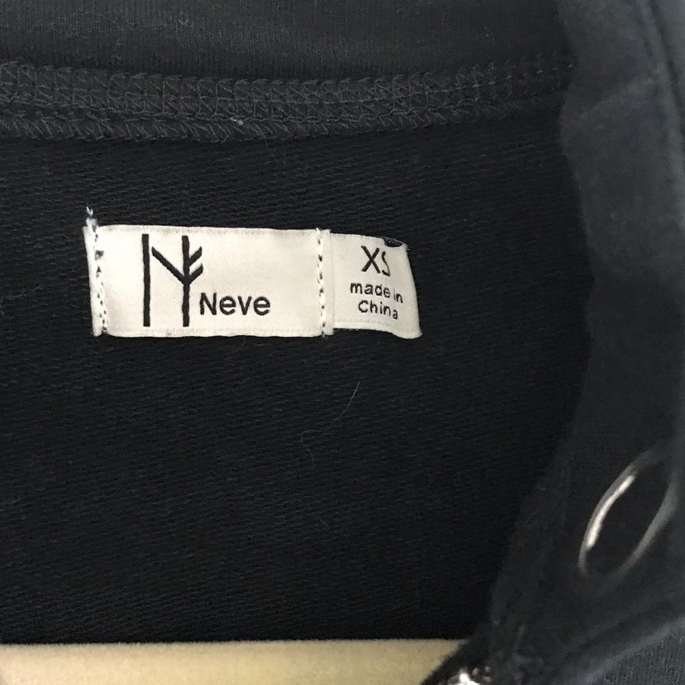 Neve Black Womens Full Zip Up Ski Graphic Pullover Sweater XS - Picture 2 of 9